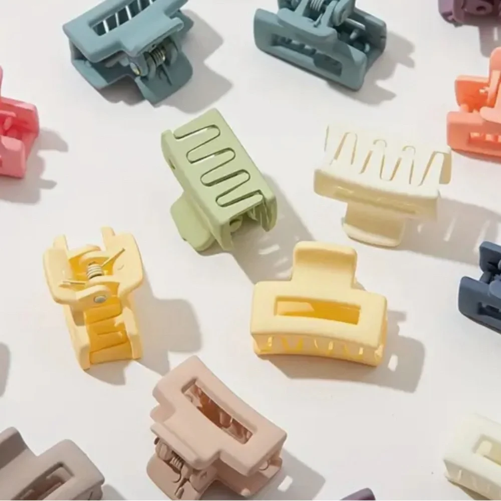 20 Pcs Candy Color Basic Mini Size Hair Claw Cute Matte‎ Hair Clip. NWOT